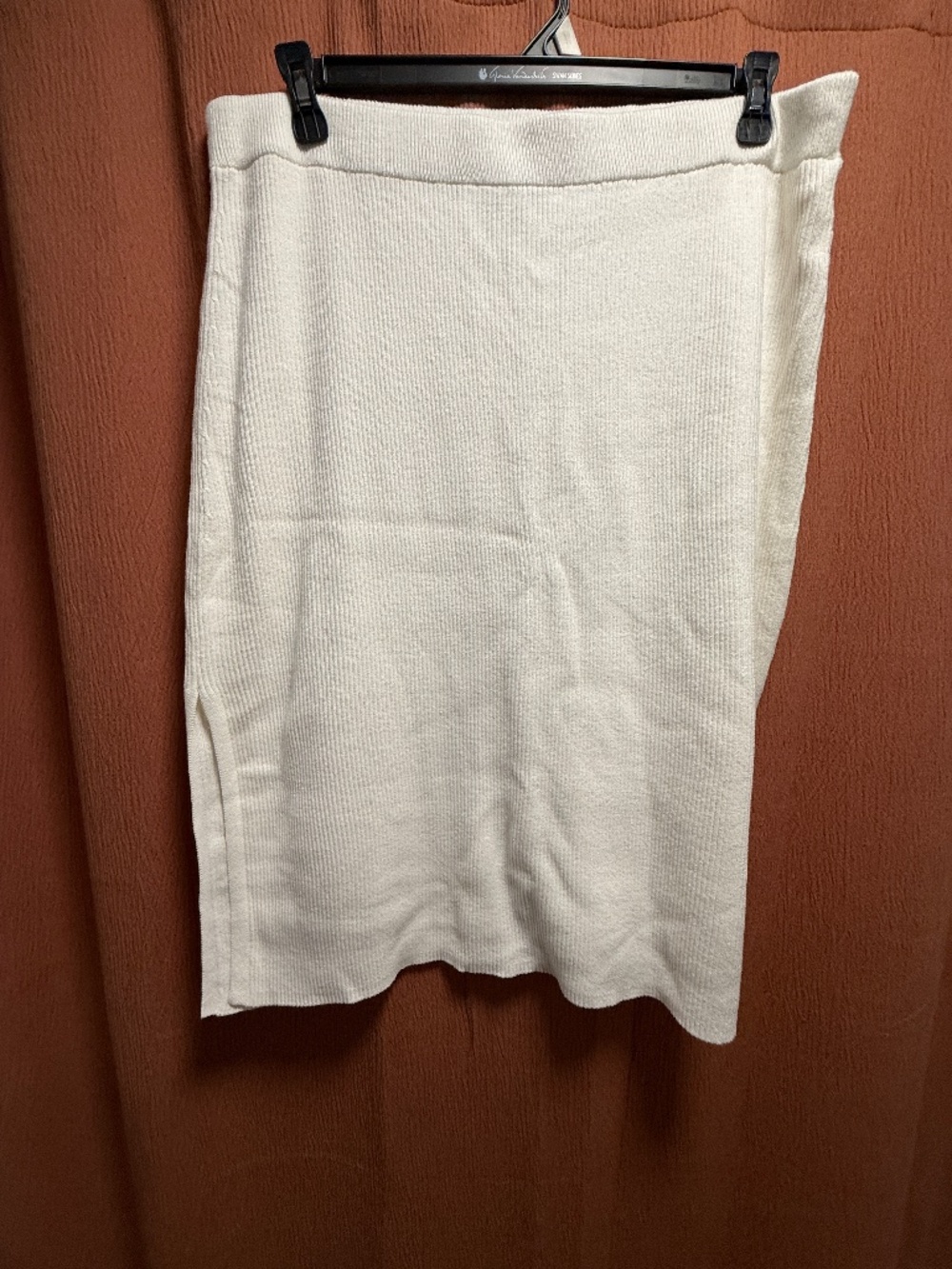 AVA & VIV women's size 1X off white knit/sweater pull on pencil skir